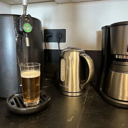 La Montagne 2 Alpes 12 Pers Standing Skis Au Pied アパート レ・デュー・アルプ